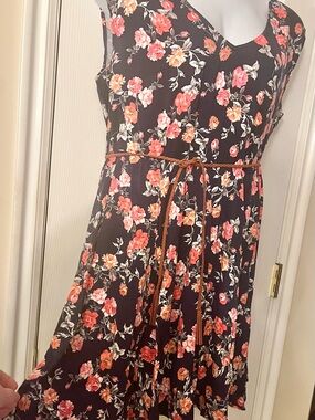 Torrid NWOT Floral V-Neck Sleeveless Dress in Navy w/Floral Print - Plus Size 1X